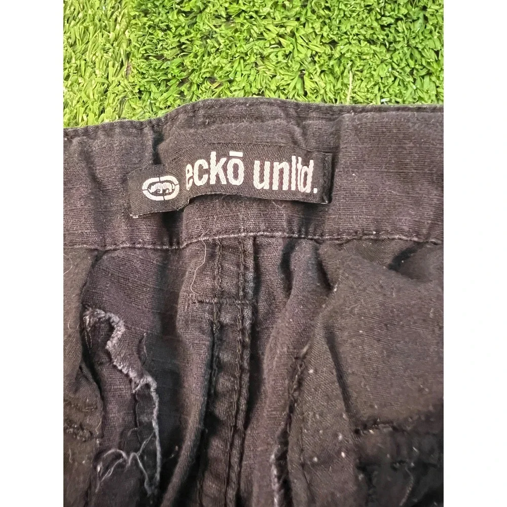 Ecko Unltd Mens Black Cargo Shorts Size 34 Cotton Relaxed Fit Zipper Detail Y2K